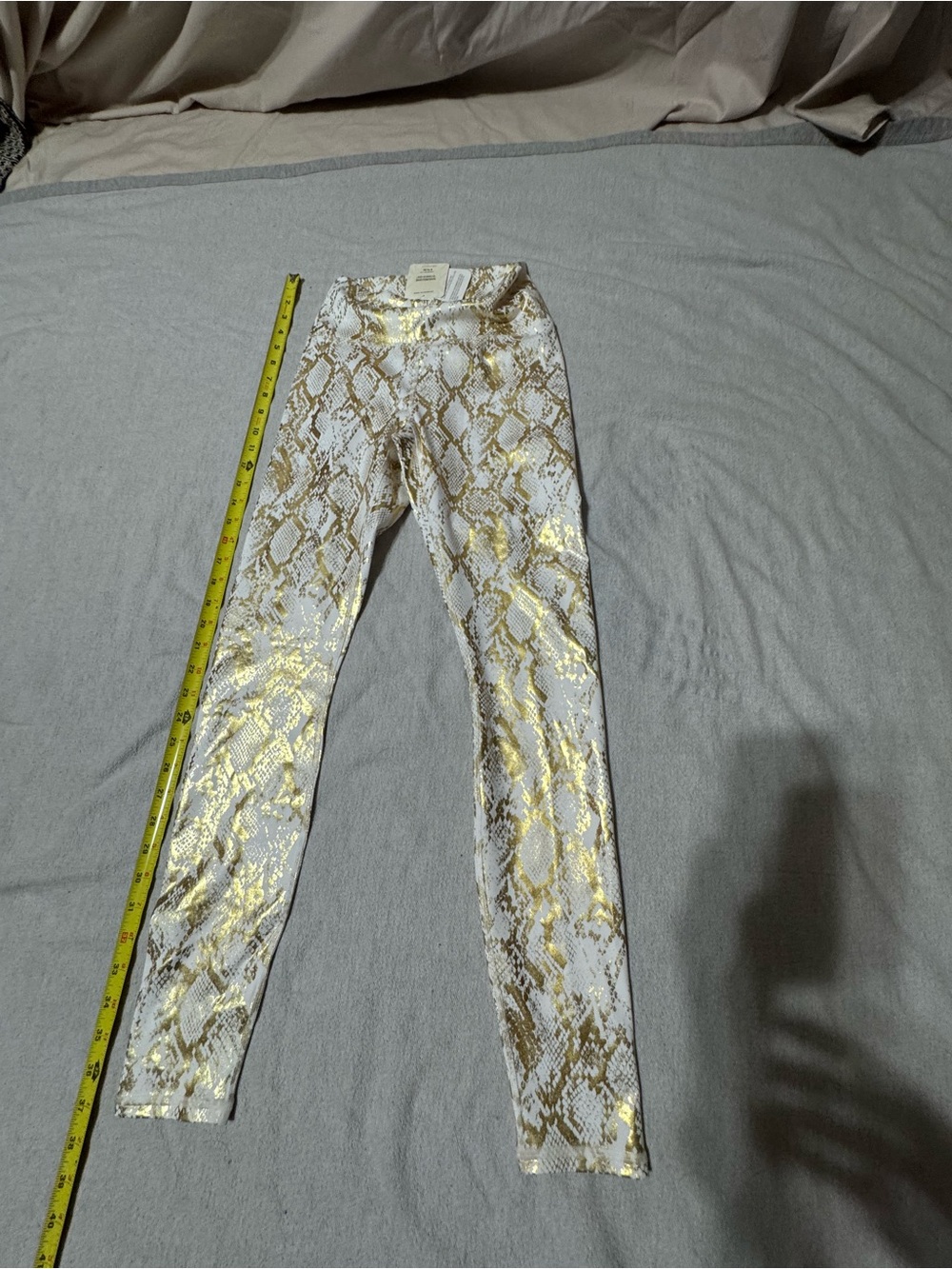 NWT Fabletics White & Gold Snake-Print Skinny Leggings